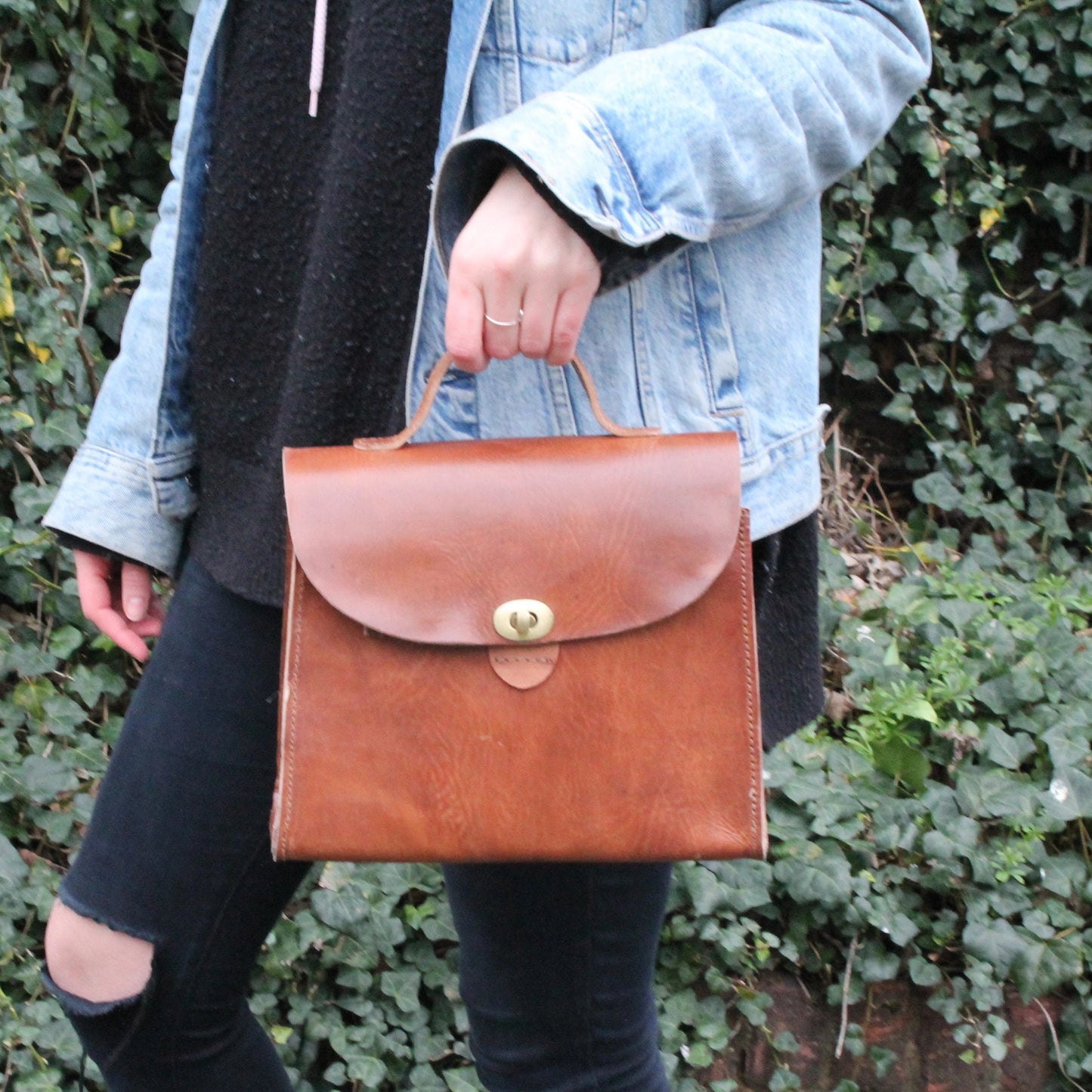 Vicky Handbag - Tan-ISMAD LONDON