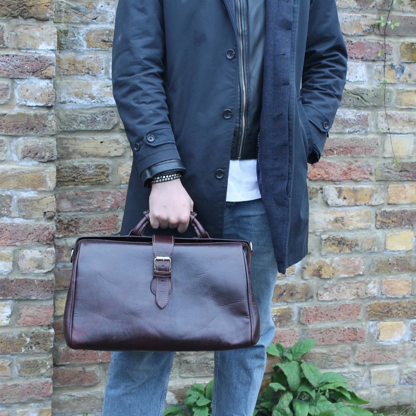 Dark brown Doctor Bag - Artisan Stories