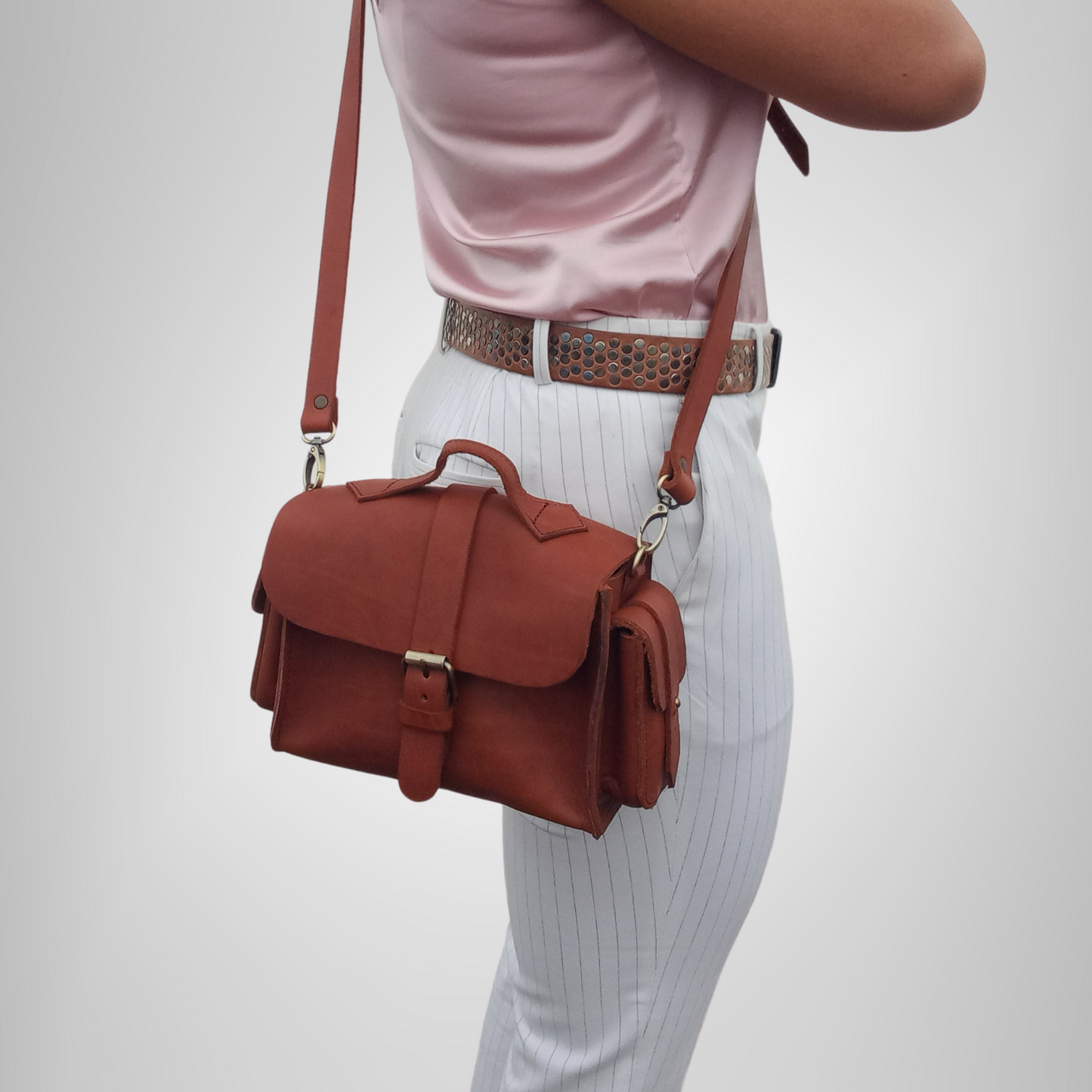 Flora Leather Handbag - Light Brown