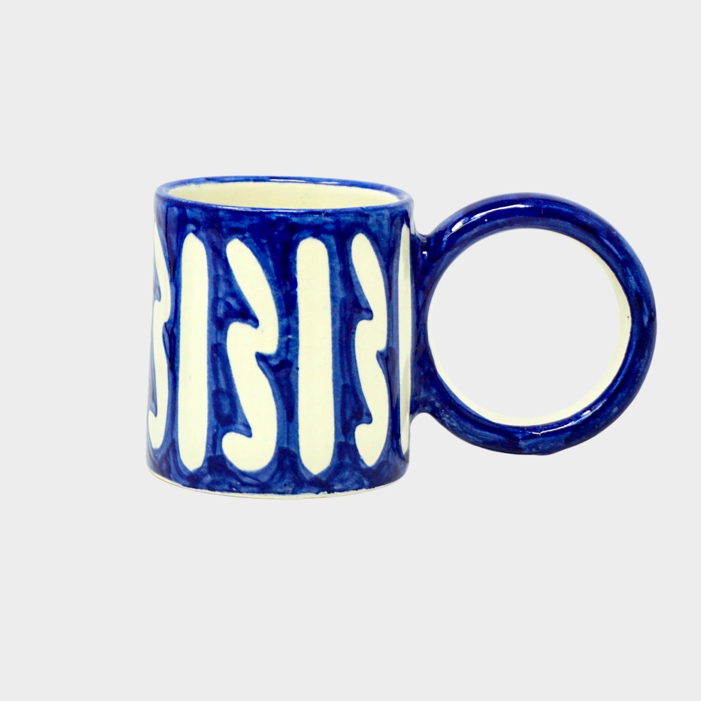 Round handle terracotta mug design