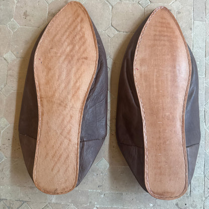 Classic Moroccan Brown Babouche Slippers – Handmade Leather