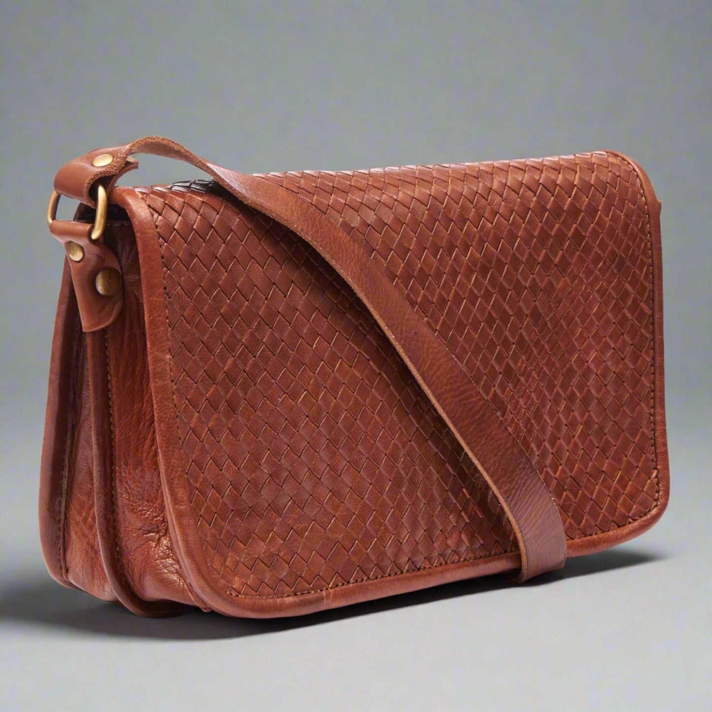 Charlotte Woven Shoulder Bag - Tan-ISMAD LONDON