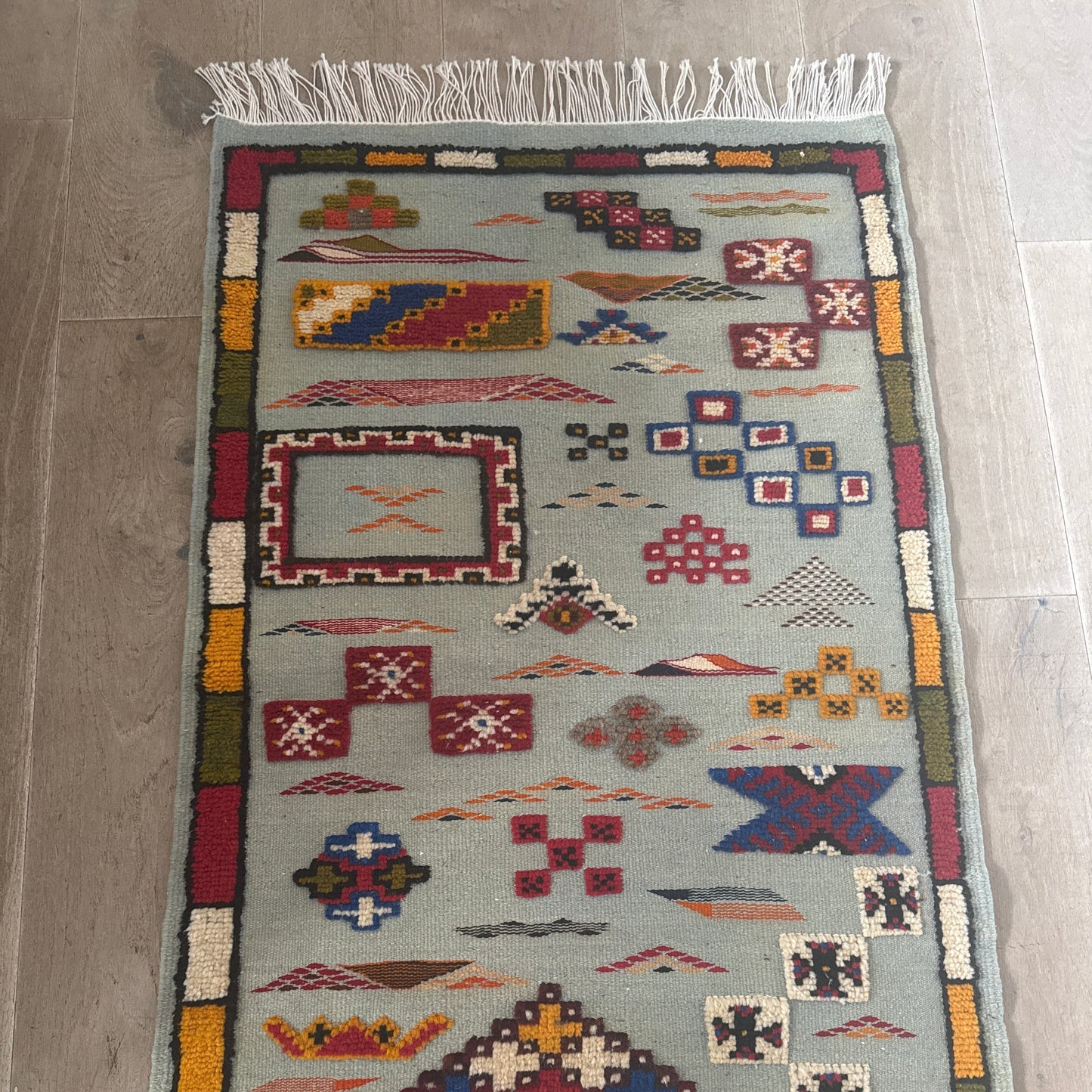 Authentic Handwoven Taznakht Rug – 116 x 70 cm