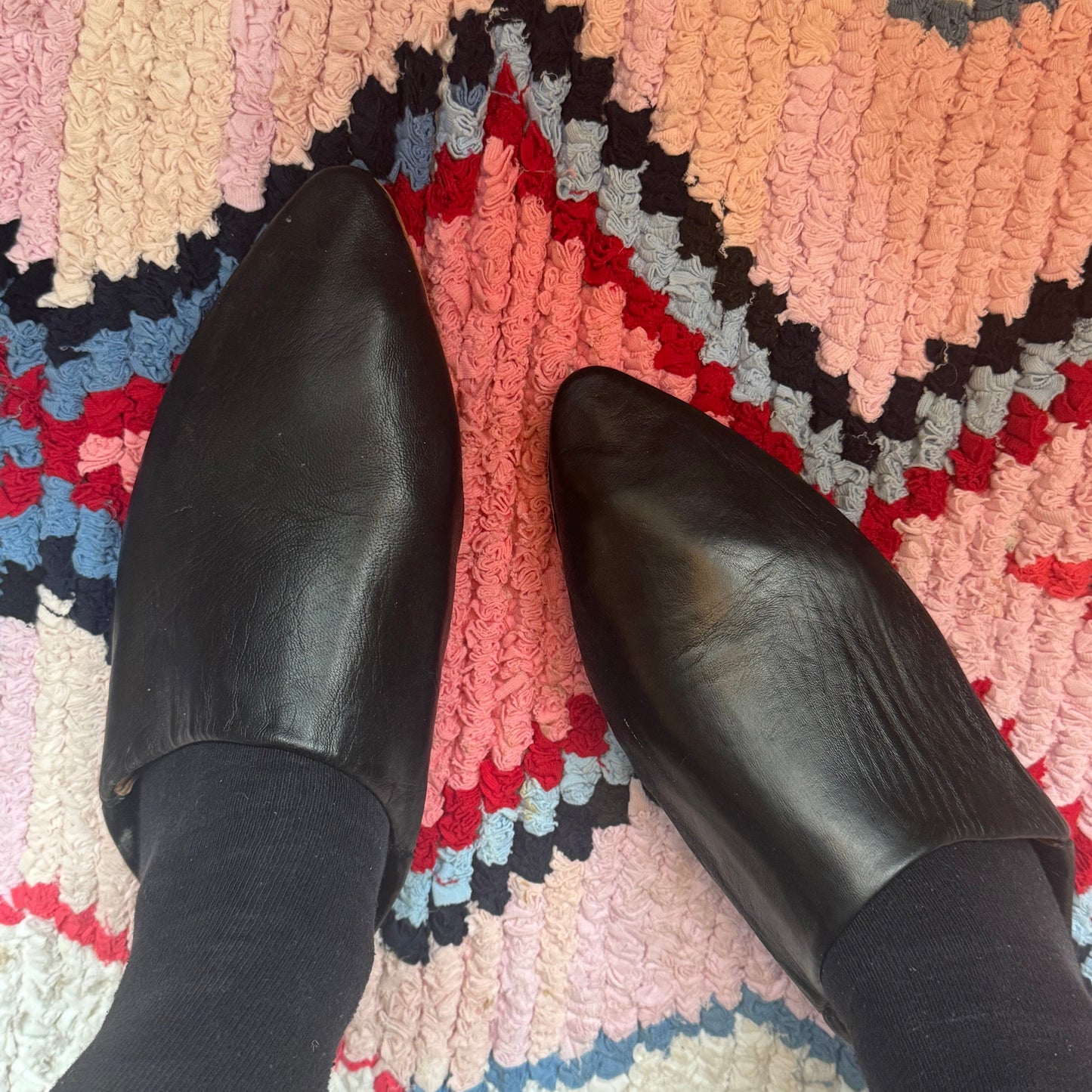 Classic Moroccan Black Babouche Slippers – Handmade Leather