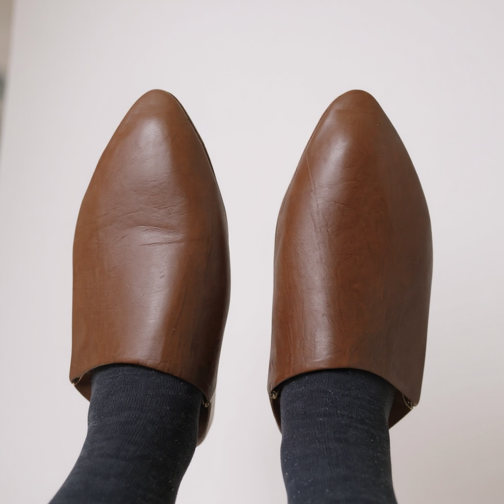 Classic Moroccan Brown Babouche Slippers – Handmade Leather