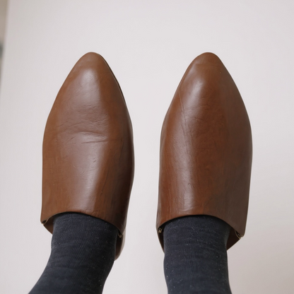 Classic Moroccan Brown Babouche Slippers – Handmade Leather