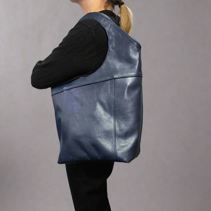 Bob Leather Tote Navy Blue - Artisan Stories