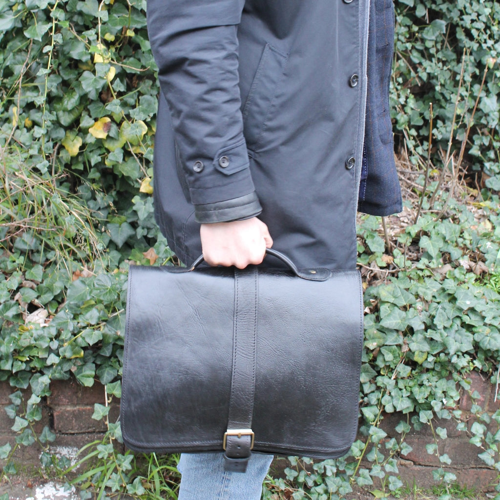 Darwin Briefcase - Black - Artisan Stories