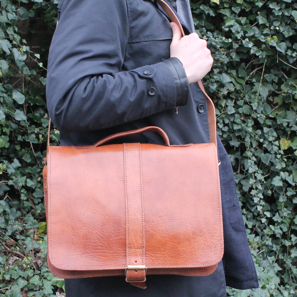 Darwin Briefcase - Tan - Artisan Stories