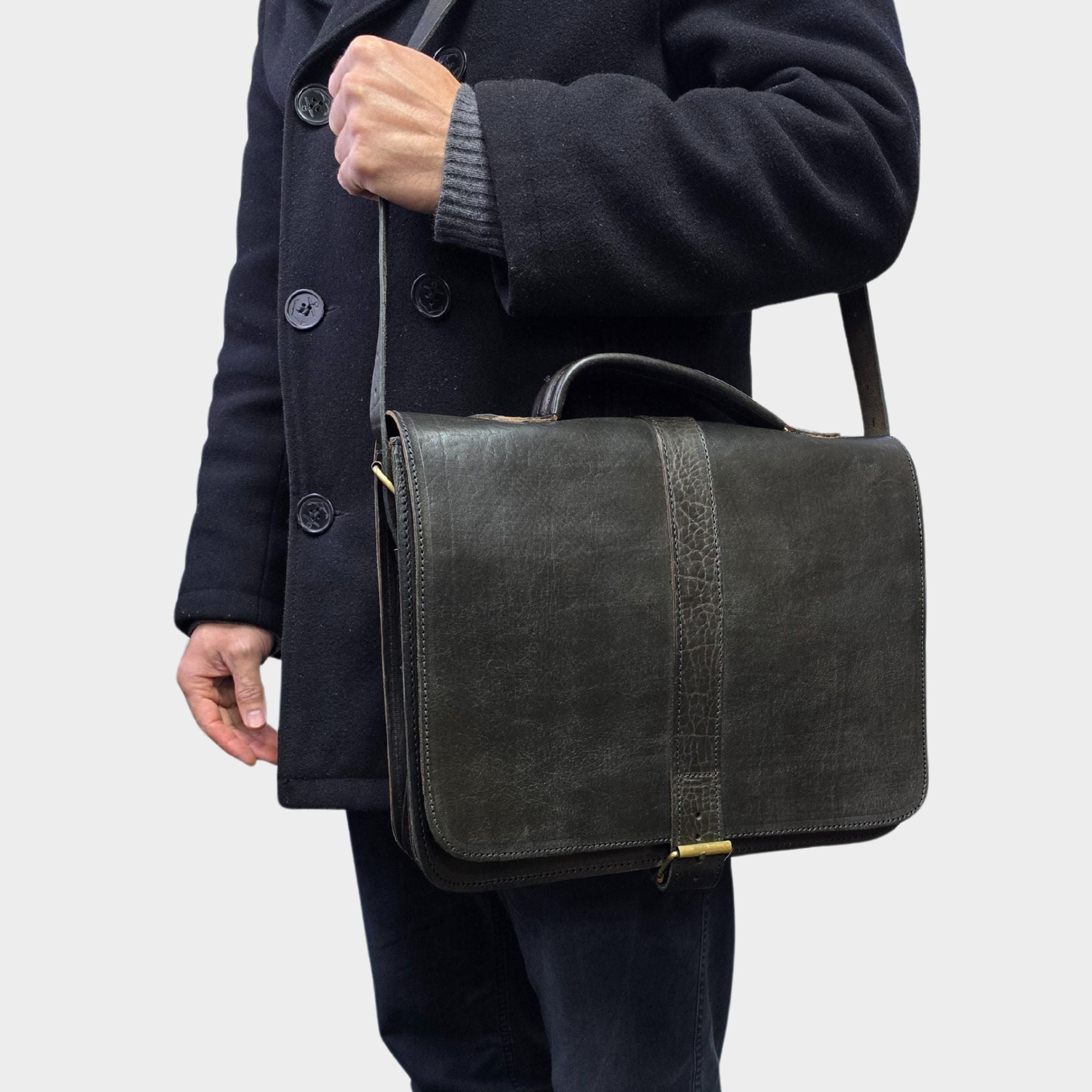 Darwin leather black messenger briefcase - Artisan Stories