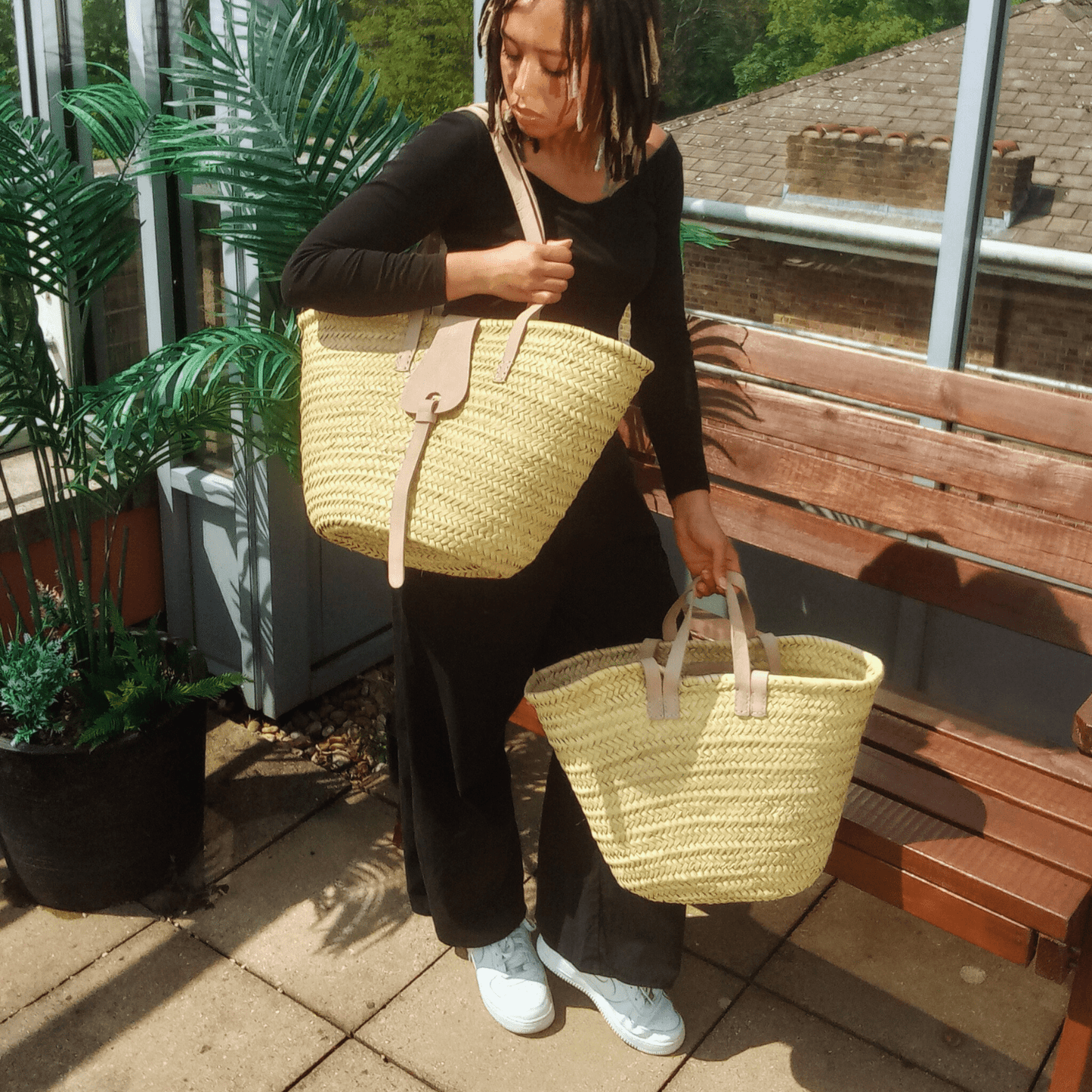 French shopper Basket leather loop closing - Artisan Stories