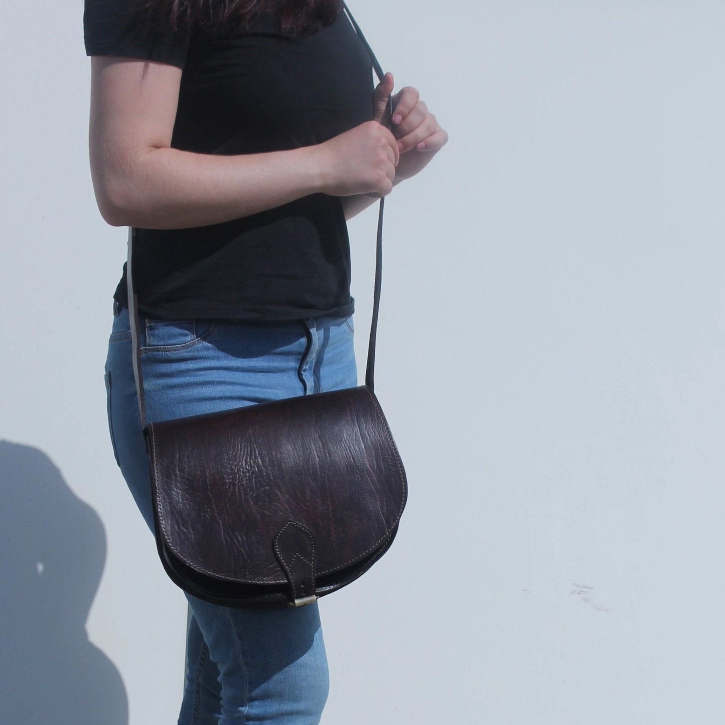 Sam Leather Saddle Bag - Dark brown