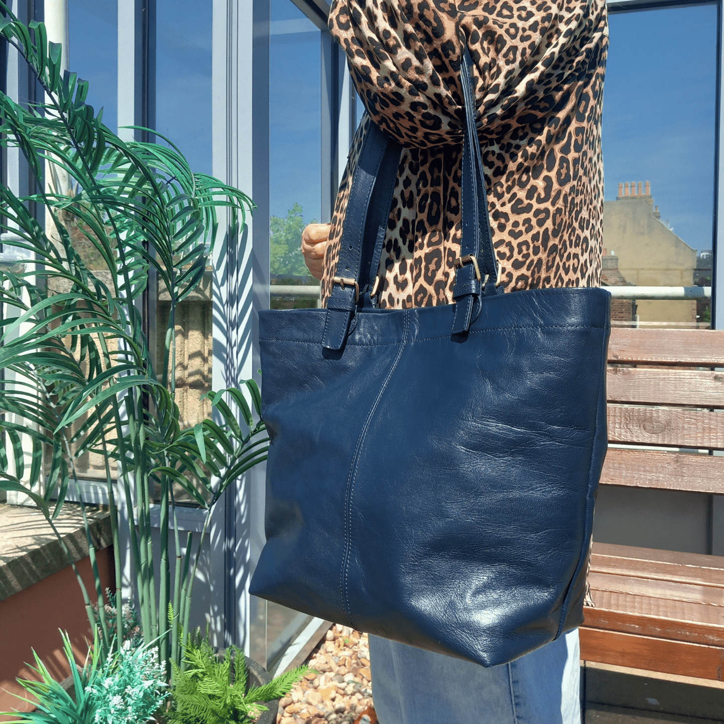 Leather 2 way Tote bag - blue - Artisan Stories