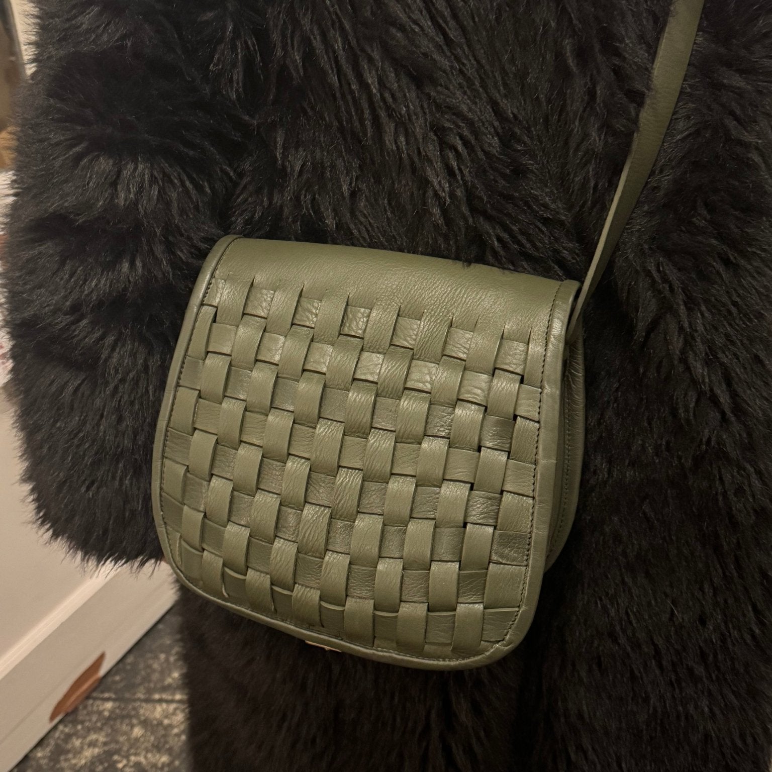 Leather Sam Woven Saddle Bag - green - Artisan Stories