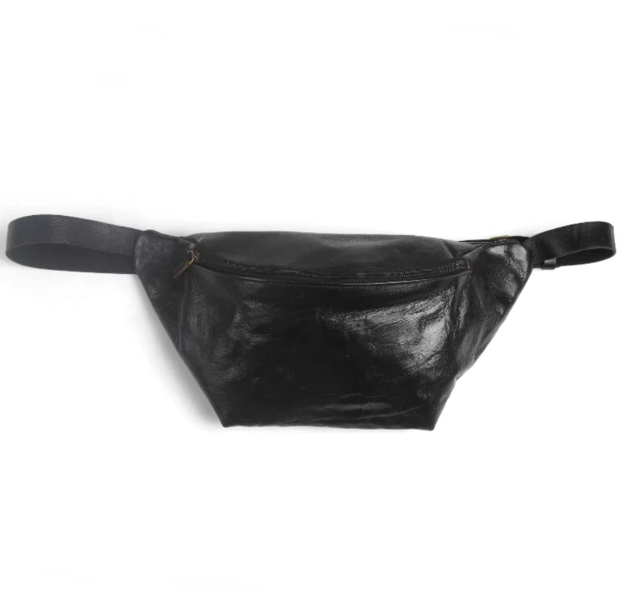 Leather Sling Bum Bag Simo Black - Artisan Stories