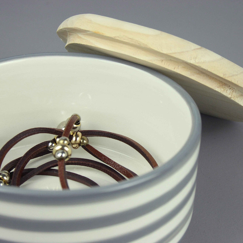 Striped Dish with wood lid - Artisan Stories