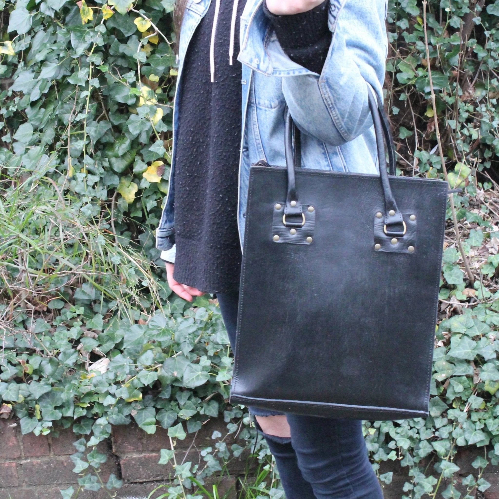 Classic Sofia leather tote bag - Black - Artisan Stories